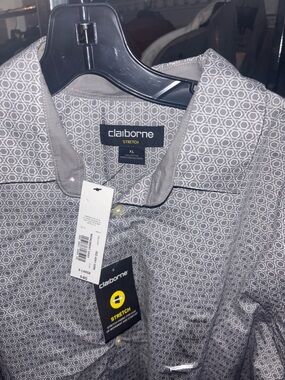 Claiborne Gray Geometric Stretch Button-Up Shirt